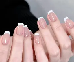 ハンド*フレンチネイル&パーツ2個付き