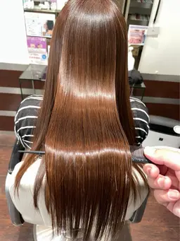 縮毛矯正(ストレートパーマ)🧙‍♀️🪄💫+トリートメント