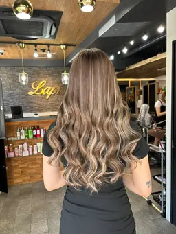 シールエクステでハイライト/インナーカラー¥2200​〜​