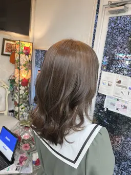 受付16時までアレルギーの方　全く頭皮にしみない安全な　ノンジアミンでオシャレ染が出来る。ノンジアミンオシャレ染カラー