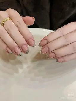 カラーフレンチ/カラスフレンチ【初回オフ無料】