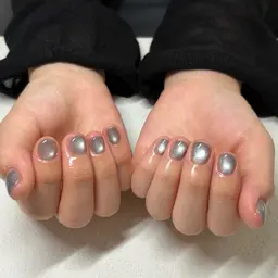 【4/7.8.9限定】オフ込みマグネット🐰🤍