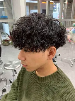 人気NO.1《🩵ᩚ新規男性限定🩵ᩚ》メンズカット＋ツイストスパイラルパーマ(前処理剤付き)＋トリートメント✨️