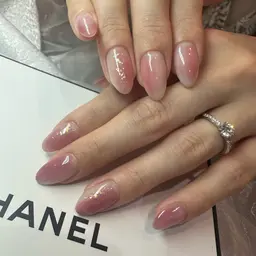 透け感×2色ニュアンスネイル💅