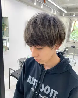 〖メンズ限定〗🍀似合わせカット＋眉毛ワックス＋プチヘッドスパ＋セット仕上げ🍀