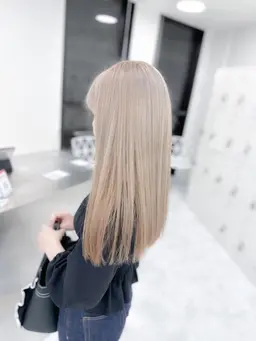 【🩵ハイトーンにしたい方🩵】トリプルカラー(ブリーチ2回＋ワンカラー)＋集中補習トリートメント