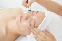 【毛穴洗浄】ハイドラフェイシャル