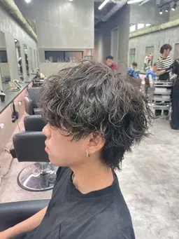 【動かすスタイルがお好きな方におすすめ】カット➕ツイストスパイラルパーマ