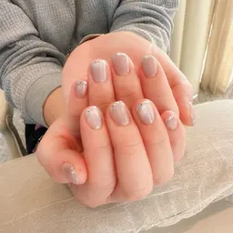 （（オフケア込み））定額ドレンドデザイン♡ニュアンス•ガラスフレンチ•マグネット