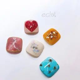 ★フットネイル★【オフ無し】【アート2本】冬でもフットをするとテンションあがります♪素敵なフットネイルを♪