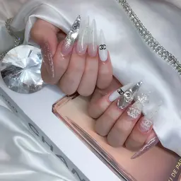 10本長さだし&デザインやり放題💗