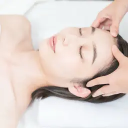 短時間で疲れをリセット☆お昼休みや、すきま時間に。深呼吸したくなる【頭蓋骨マッサージ】30分6000円