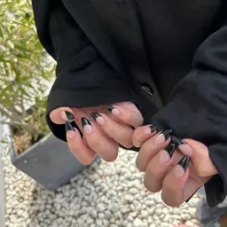 フレンチネイル