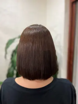 ​〜​感動のサラツヤ髪へ​〜​縮毛矯正➕1stepトリートメント