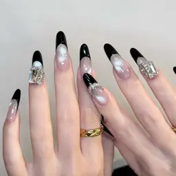 チップ長さだし💅持ち込み🆗1000種類パーツつけ放題　　オフなし