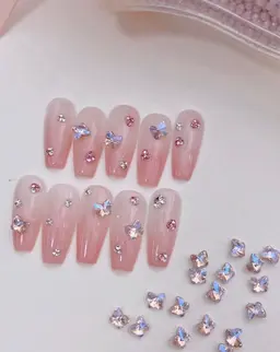 ⋆˙♡✨チップ長さ出しストン付け放題（1日1名限定）