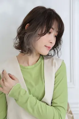 カット＋保湿カラー＋ 艶コーティングTR＋炭酸泉＋ミニシャントリ付き11100円→7500円