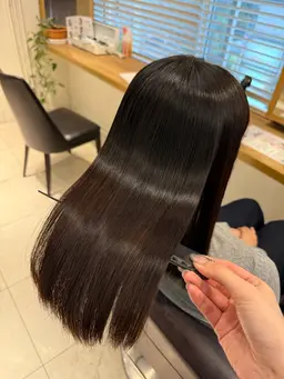 縮毛矯正モデル⚡️癖毛やうねり、パサつきが気になる方へ！！+¥1650でカットも！