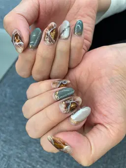 [初回オフ無料]  ハンドネイル　デザインネイル(お好きなアート)＋ストーン・シールなど