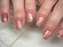 みんな大好きマグネットネイル🧲