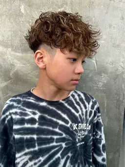 10代20代の方限定メニュー❣️メンズカット➕パーマ 炭酸シャンプー付き🌙