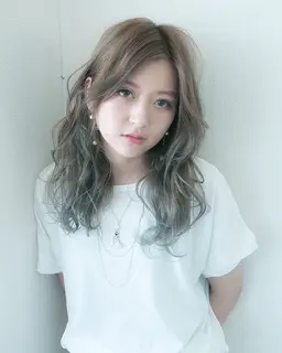 ケアハイライトorケアグラデーションカラー（艶トリートメント付）