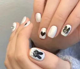 平日オフェンスネイル(4本アート)¥5980->4980円