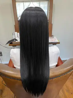 初回と2回目のお客様🧚ストレートヘアでツヤ髪美人🌟【縮毛矯正（ストレートパーマ）】✨¥11000（ブロー込）
