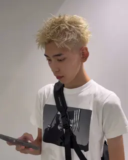 【🔥人気No. 1メニュー🔥早い者勝ち‼️】『エリア最安値』🔥2026年トレンドスパイキーショート×ハイトーン🔥