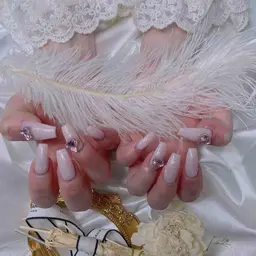 【チップジェル長さ出し】ストーン埋め尽くし2本＋ワンカラー¥10980→¥8980