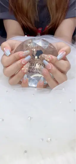 ・【ジェルオフ込み】ネイルチップ／アート／ストーン付け放題12980円180分