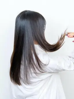 【自然な仕上がり♪】カット &柔らか縮毛矯正