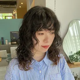 【平日限定】デザインカット+パーマ