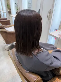 艶ケアカラー ★ショート¥9,350円 ★ミディアム¥9,900円 ★ロング¥10,450円