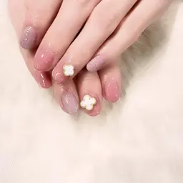 ワンカラー＋1色＋パーツ2個デザイン