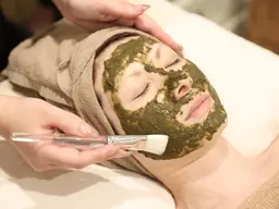 【ニキビ／くすみ／肌質改善】ハーブピーリング※ダウンタウンなし！剥離しないハーブ🌿