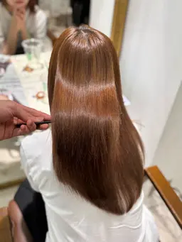 【ダメージ毛でもツヤ髪ストレートに✨】ツヤ髪縮毛矯正＋髪質改善トリートメント🪞