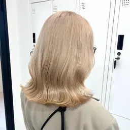 【ハイトーンにしたい方へ】ケアブリーチ➕韓国風カラー🌟 【リタッチご希望の方もこちら🍯】