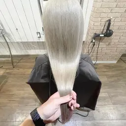 【最新最高峰ダメージレスケアブリーチ】カット＋エフェクトブリーチダブルカラー＋髪質改善TR