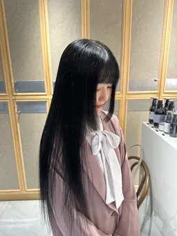 就活にオススメ‼️🌟後に色落ちする暗染めワンカラー➕艶コートトリートメント➕マイクロバブルシャンプー➕トリートメント