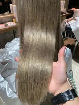 目指せハイトーン！ブリーチオンカラー＋内部補修トリートメント✨