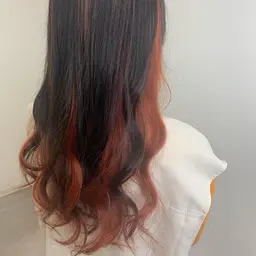 【特殊カラー】インナーカラーやイヤリングカラー、グラデーションカラーなど+髪質改善トリートメント¥13200~16500