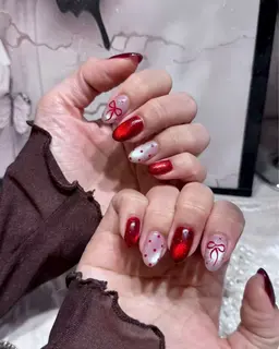 ハンド持ち込み90分ジェルやり放題(ソフトジェルオフ無料) ❤️スートンとシール付け放題❤️華やかパーツ2個無料❤️