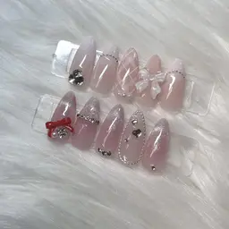 ※オフ有り※ 自爪の方で伸びている部分が0.5cm以上の方！！短い方不可！長さだしの方不可！デザインは写真より選択