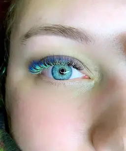 🏰✨オーロラカラー❤️✴️ボリュームラッシュ300本