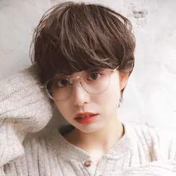 ショートヘア＋透明感カラー　透明感抜群！　ミニモ学割、ショートボブ、ショートヘア