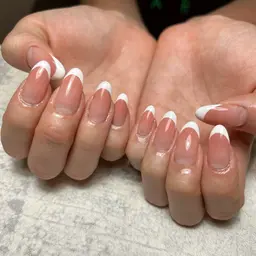 🌷(自店オフ込み)🌷 ジェルネイル 🌿ベースカラー有りフレンチ・グラデ