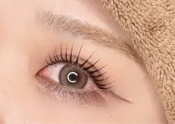 パリジェンヌラッシュリフト🌻クチコミ投稿限定→（お仕上げのコーティング、アイシャンプーorトリートメント付き🦋）