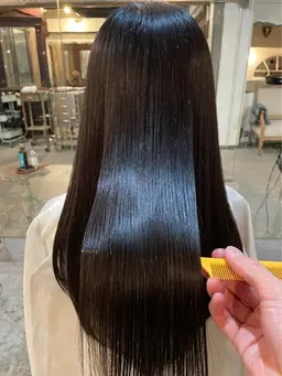 🧸✨美髪縮毛矯正➕最新うる艶トリートメント✨🧸