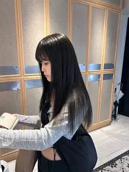 〖限定割引☔️〗アイロンなしストレートパーマ カットやカラーの追加も可能◎[spaシャン➕オリジナルトリートメント付]